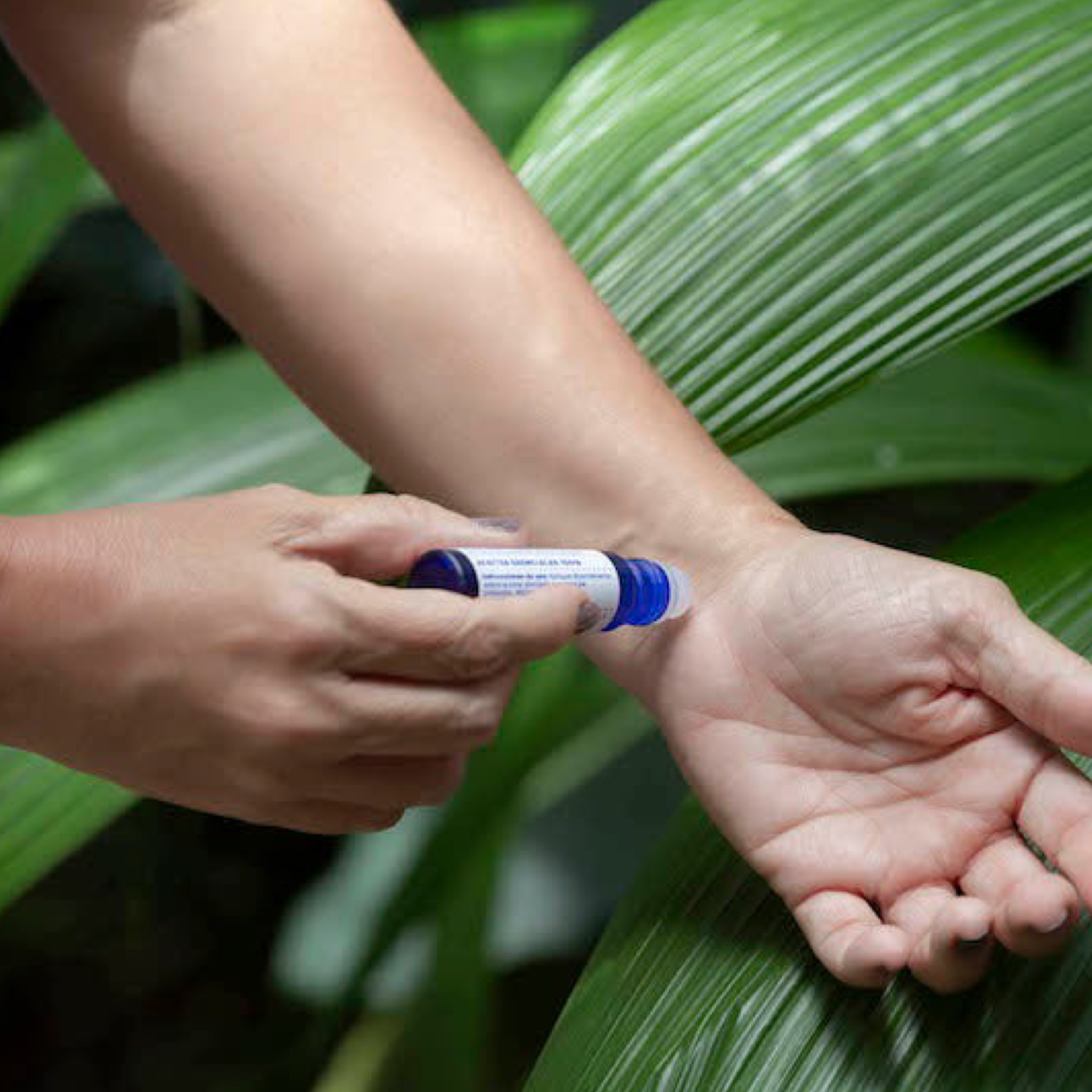 SET PRIMEROS AUXILIOS 9ML